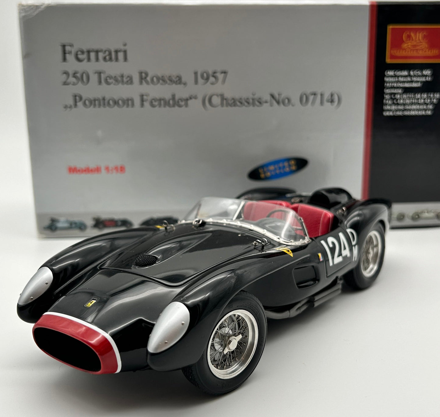 CMC 1/18 Ferrari 250 Testa Rossa 1957 "Pontoon Fender" (Chassis- No. 0714)